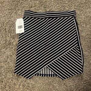 NWT Newbury Kustom Asymmetrical Black and White Striped Skirt
